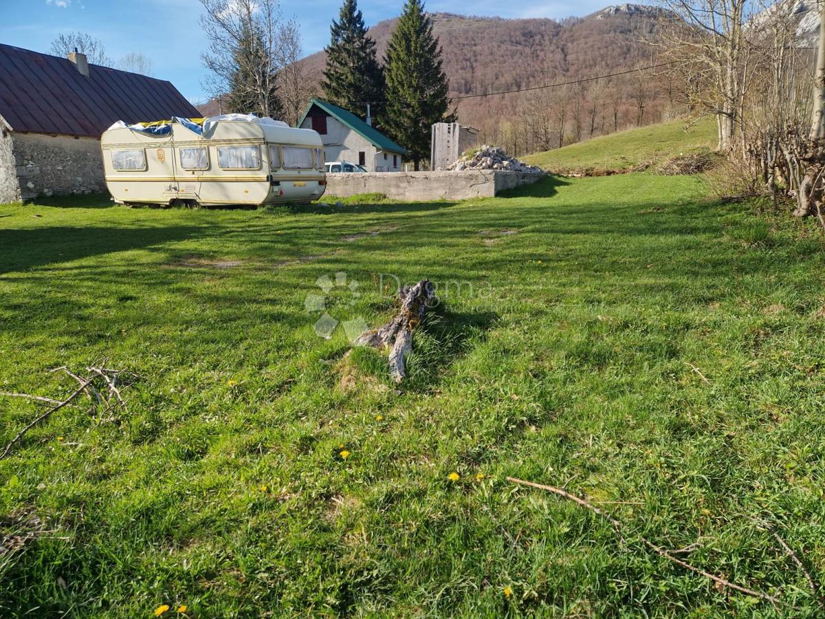 Terreno edificabile Baške Oštarije, Karlobag, 600m2