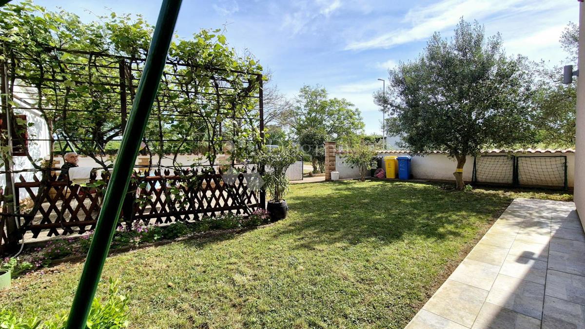 Casa con 4 appartamenti + garage! vicino a Fasana!