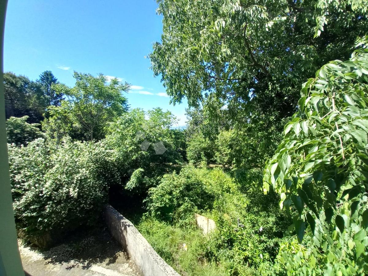 Rijeka, Kapitanovo, piccolo appartamento con terrazza