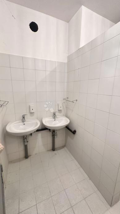 Locale commerciale Firule, Split, 189,50m2