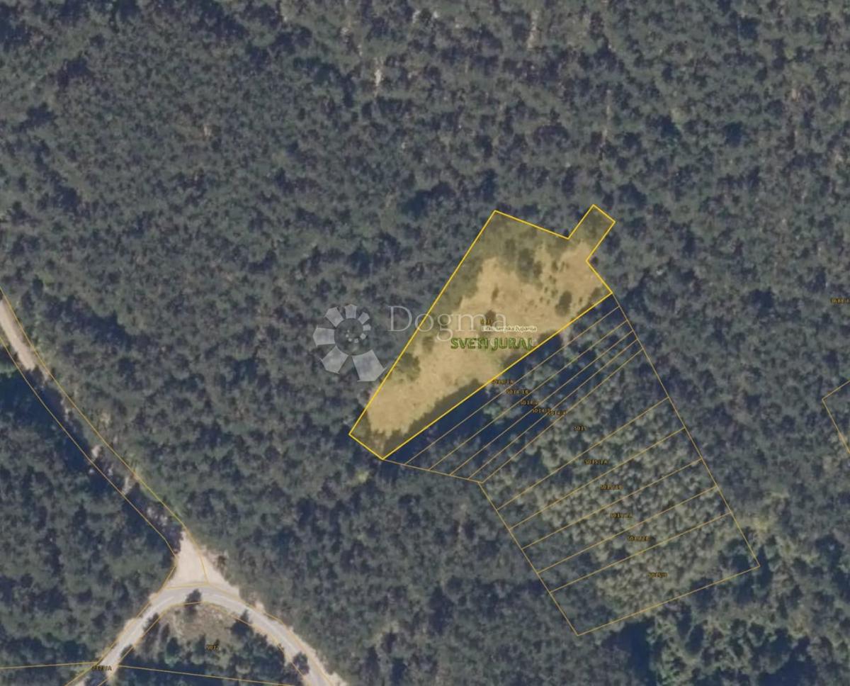 TERRENO EDIFICABILE - TRA IL MARE E IL PARCO NAZIONALE DI VELEBIT