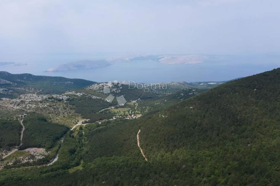 TERRENO EDIFICABILE - TRA IL MARE E IL PARCO NAZIONALE DI VELEBIT