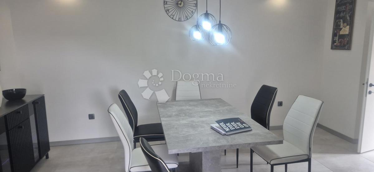 Allogio Orehovica, Rijeka, 73,44m2