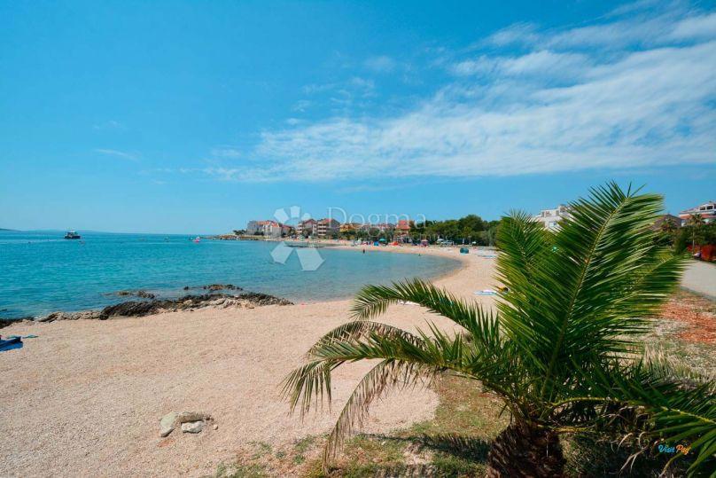 Terreno agricolo Povljana, 7.826m2