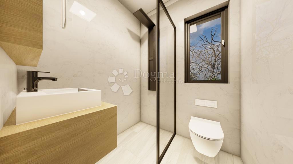 VILLA BIFAMILIARE MODERNA CON PISCINA – A 400 M DAL MARE