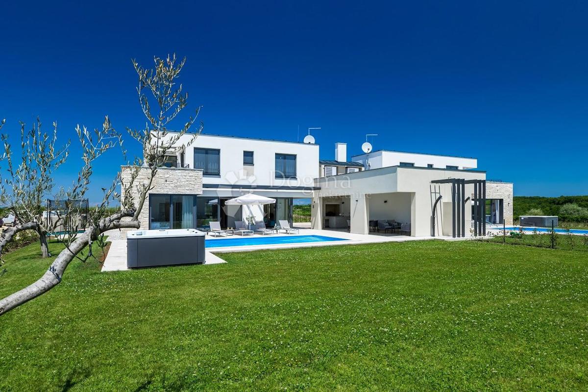 Casa Brtonigla, 264m2