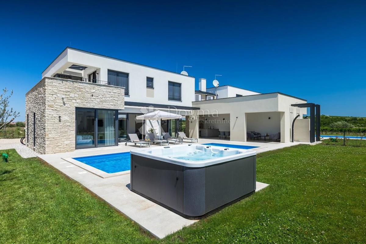 Casa Brtonigla, 264m2