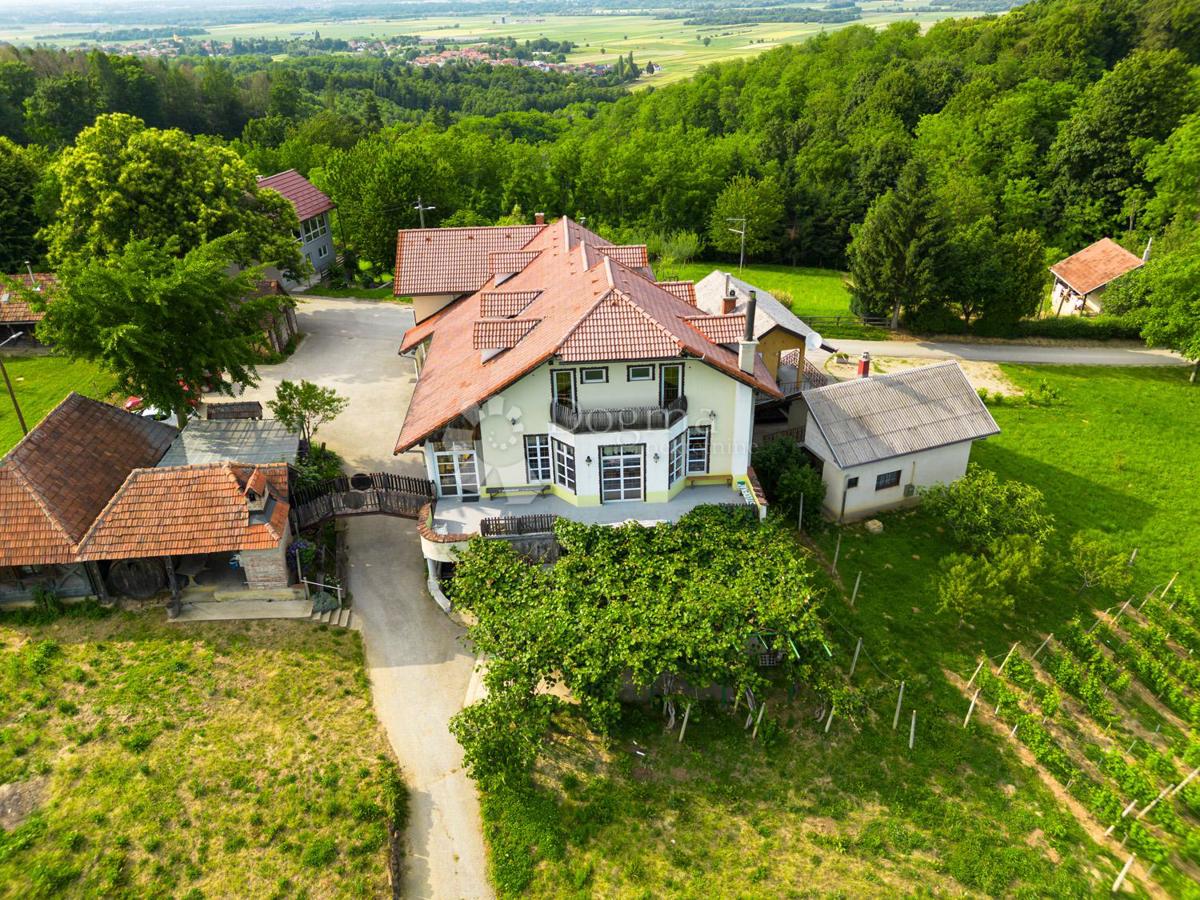 Locale commerciale Leštakovec, Jalžabet, 714,34m2
