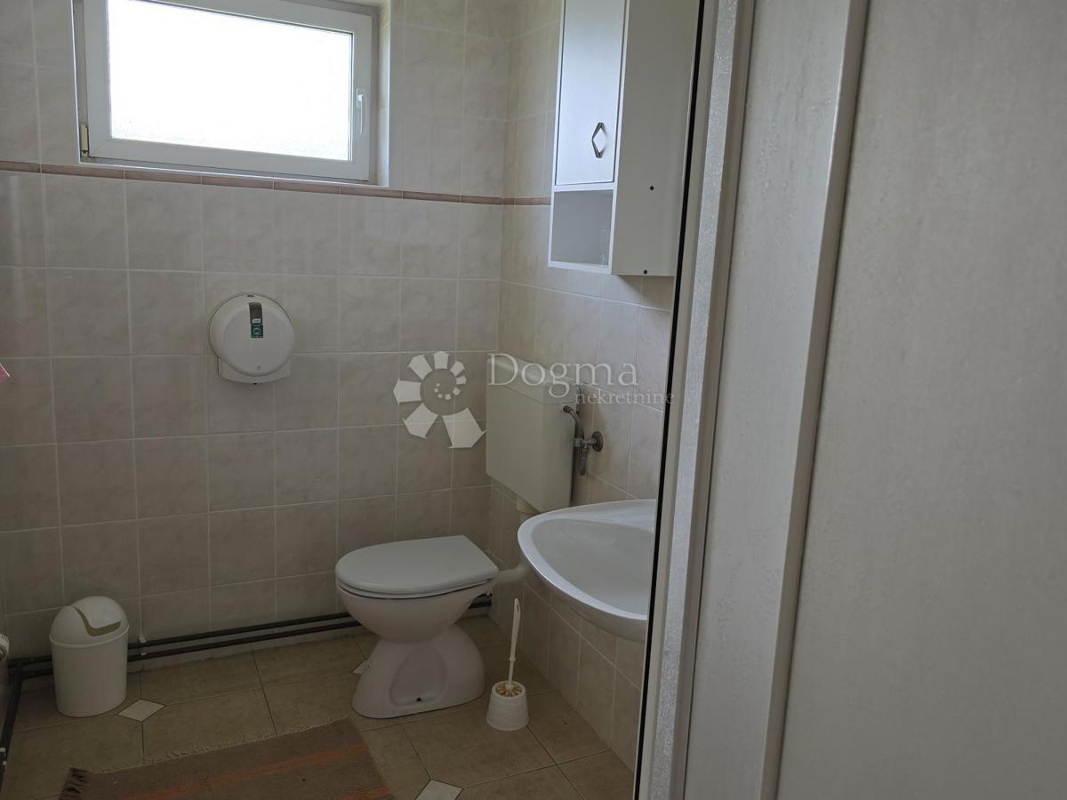 Locale commerciale Leštakovec, Jalžabet, 714,34m2