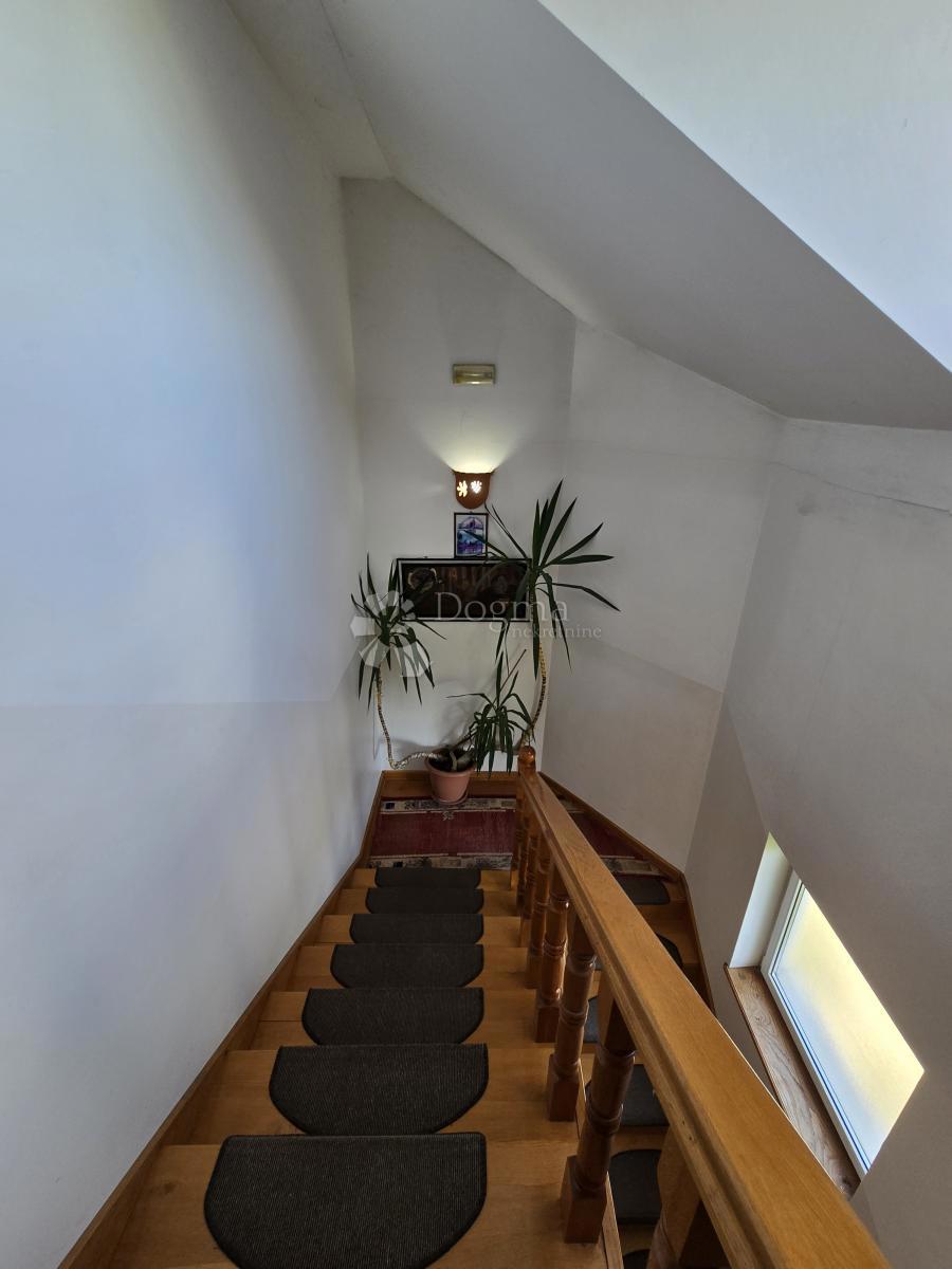 Locale commerciale Leštakovec, Jalžabet, 714,34m2