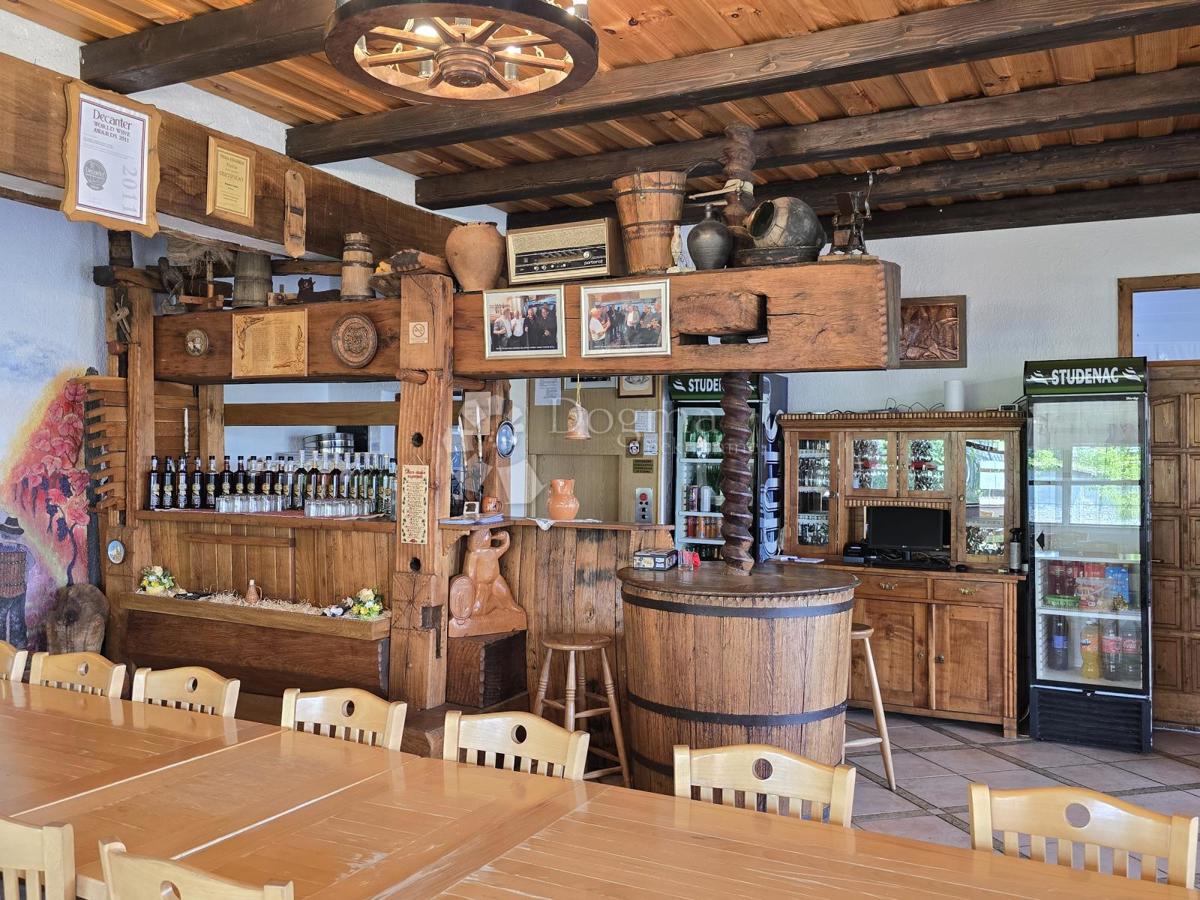 Locale commerciale Leštakovec, Jalžabet, 714,34m2