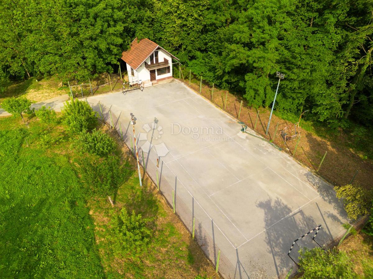 Locale commerciale Leštakovec, Jalžabet, 714,34m2