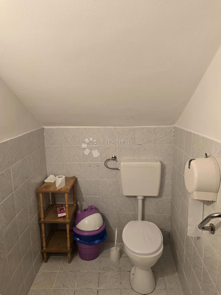 Locale commerciale Leštakovec, Jalžabet, 714,34m2