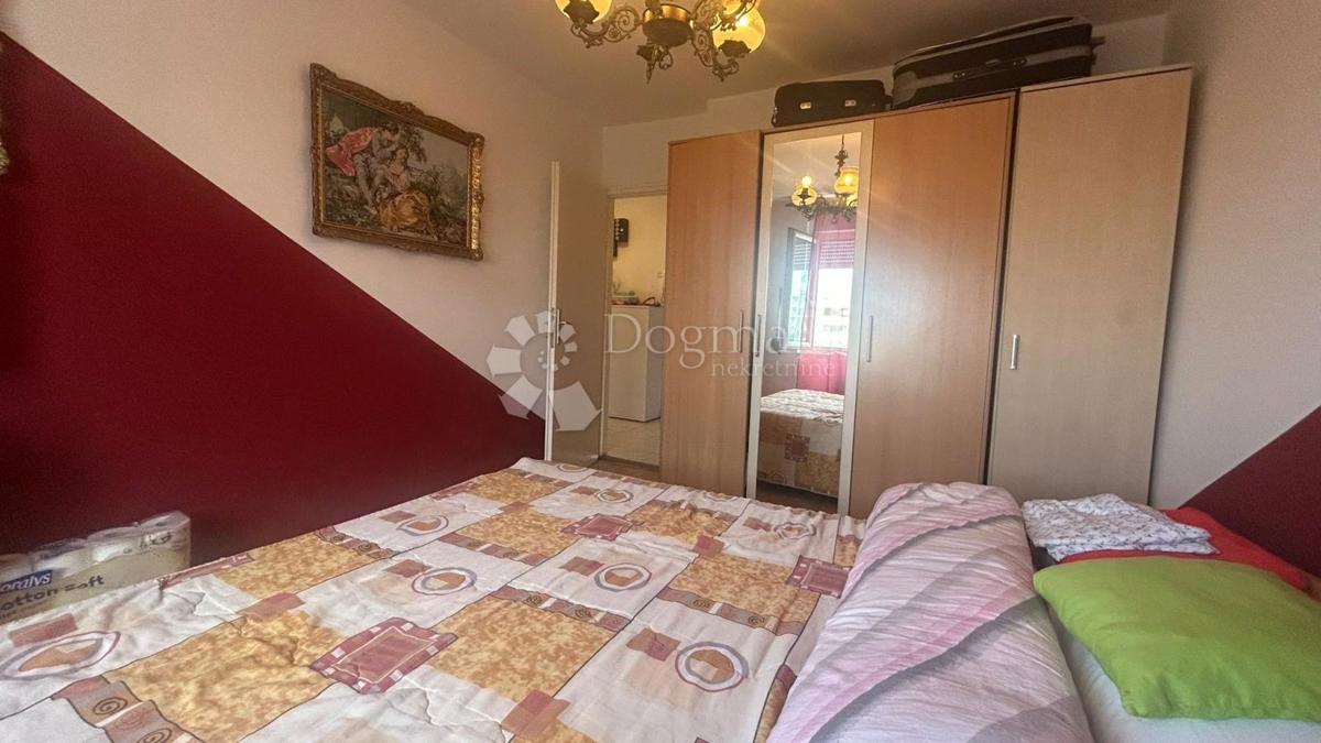 Appartamento con due camere da letto in un'eccellente posizione a Pola, a soli 100 metri dal centro città