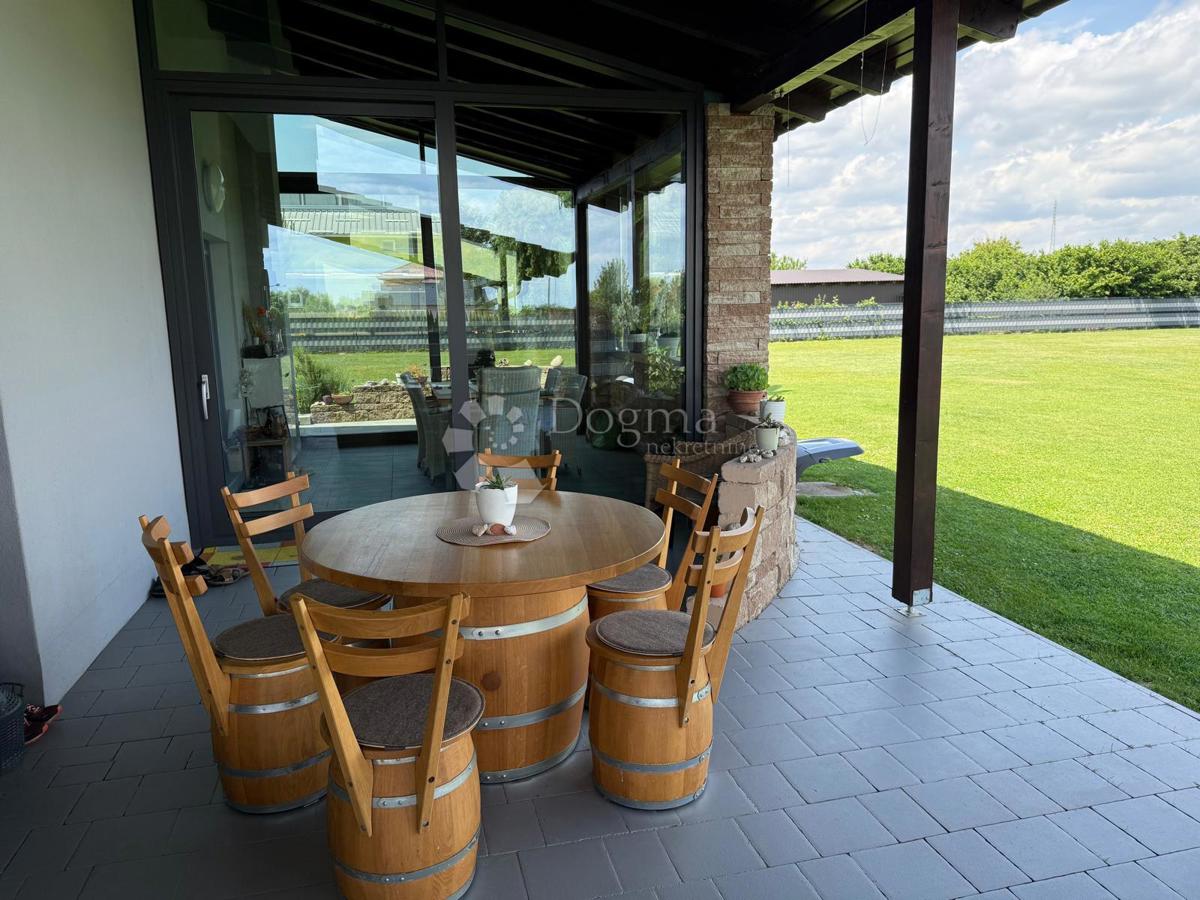 Casa Mačkovec, Čakovec - Okolica, 165m2