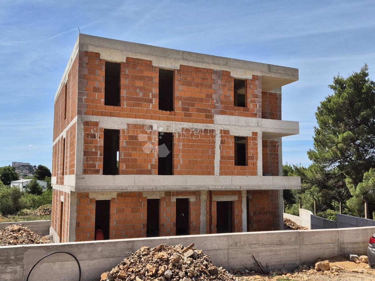 Locale commerciale Crnica, Šibenik, 49,16m2