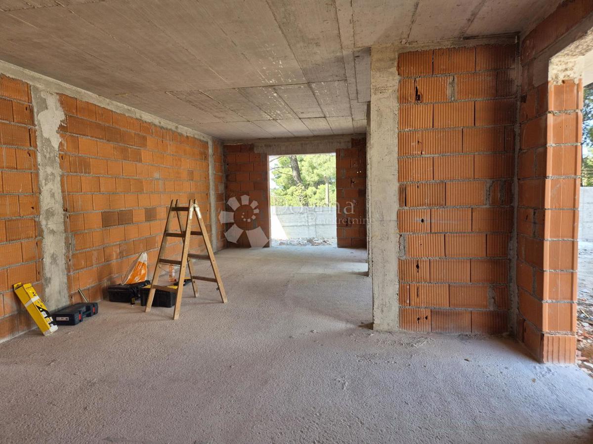 Locale commerciale Crnica, Šibenik, 49,16m2