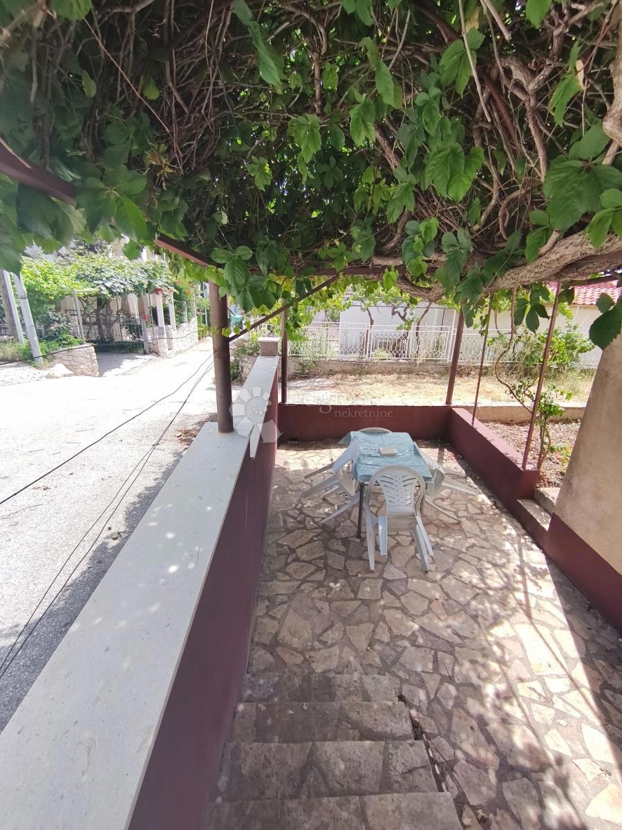 Casa Okrug Gornji, Okrug, 349m2