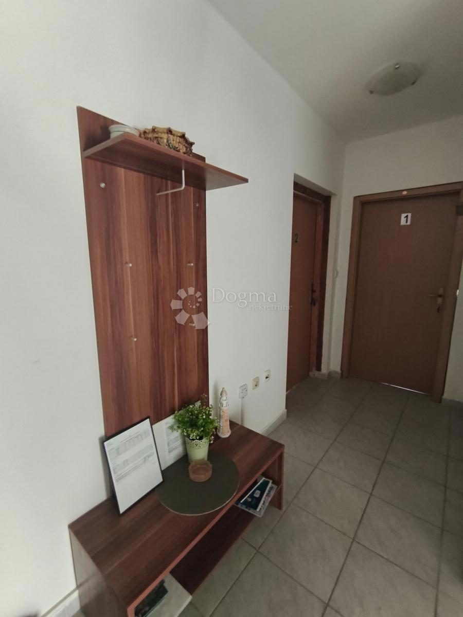 Casa Okrug Gornji, Okrug, 349m2