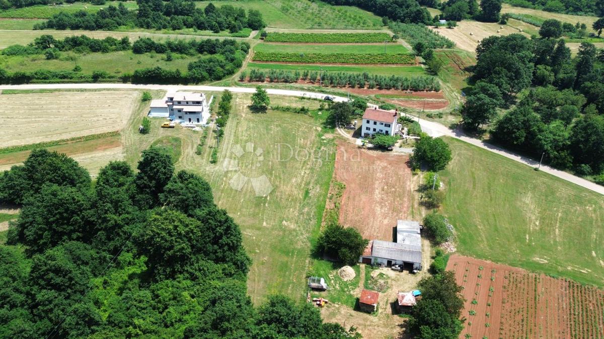 Terreno edificabile Barban, 797m2