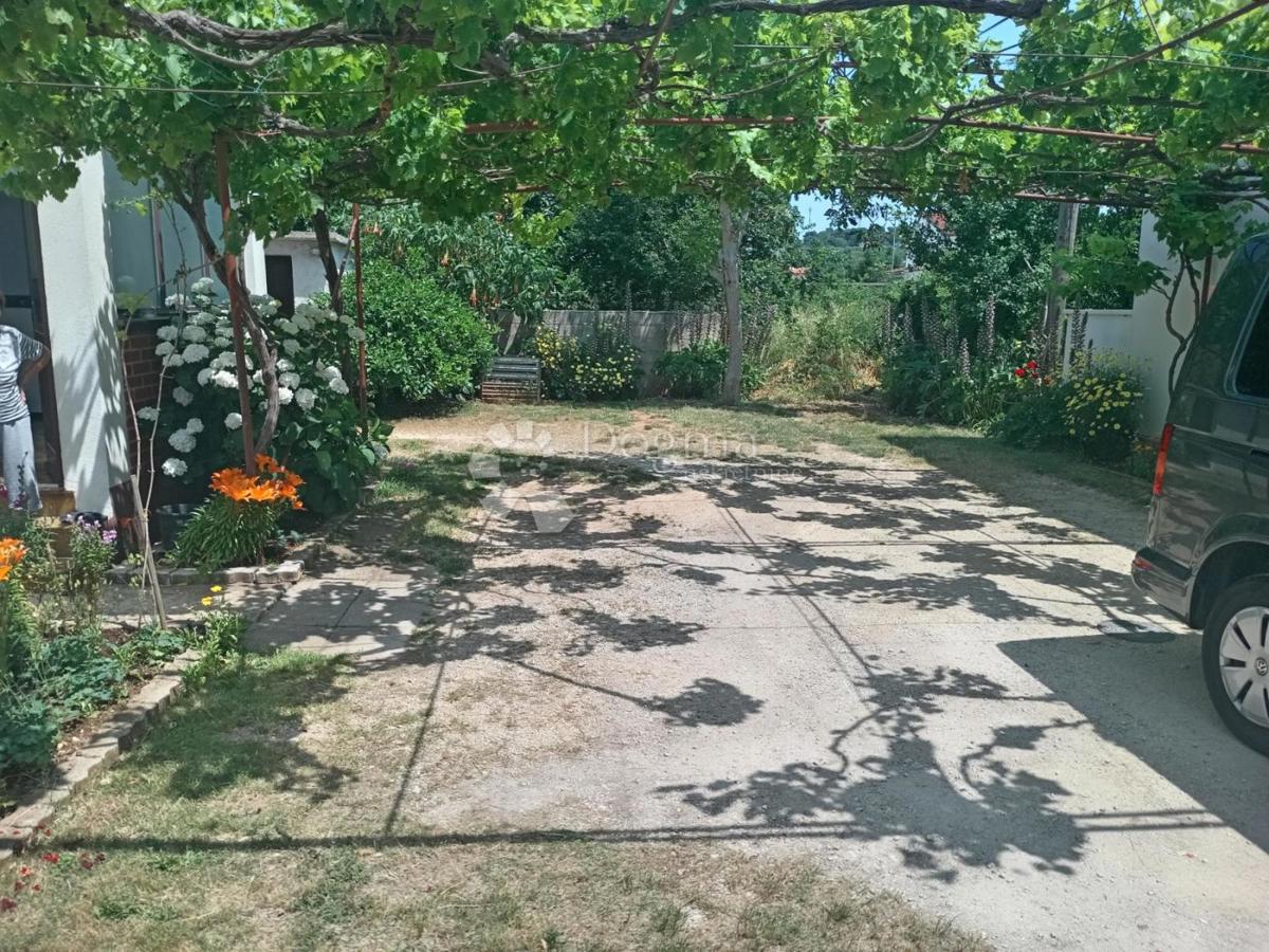 Occasione! Appartamento con giardino e posto auto