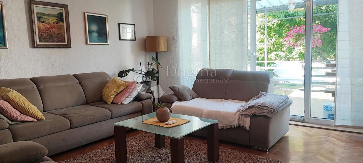 Casa Centar, Bjelovar, 400m2