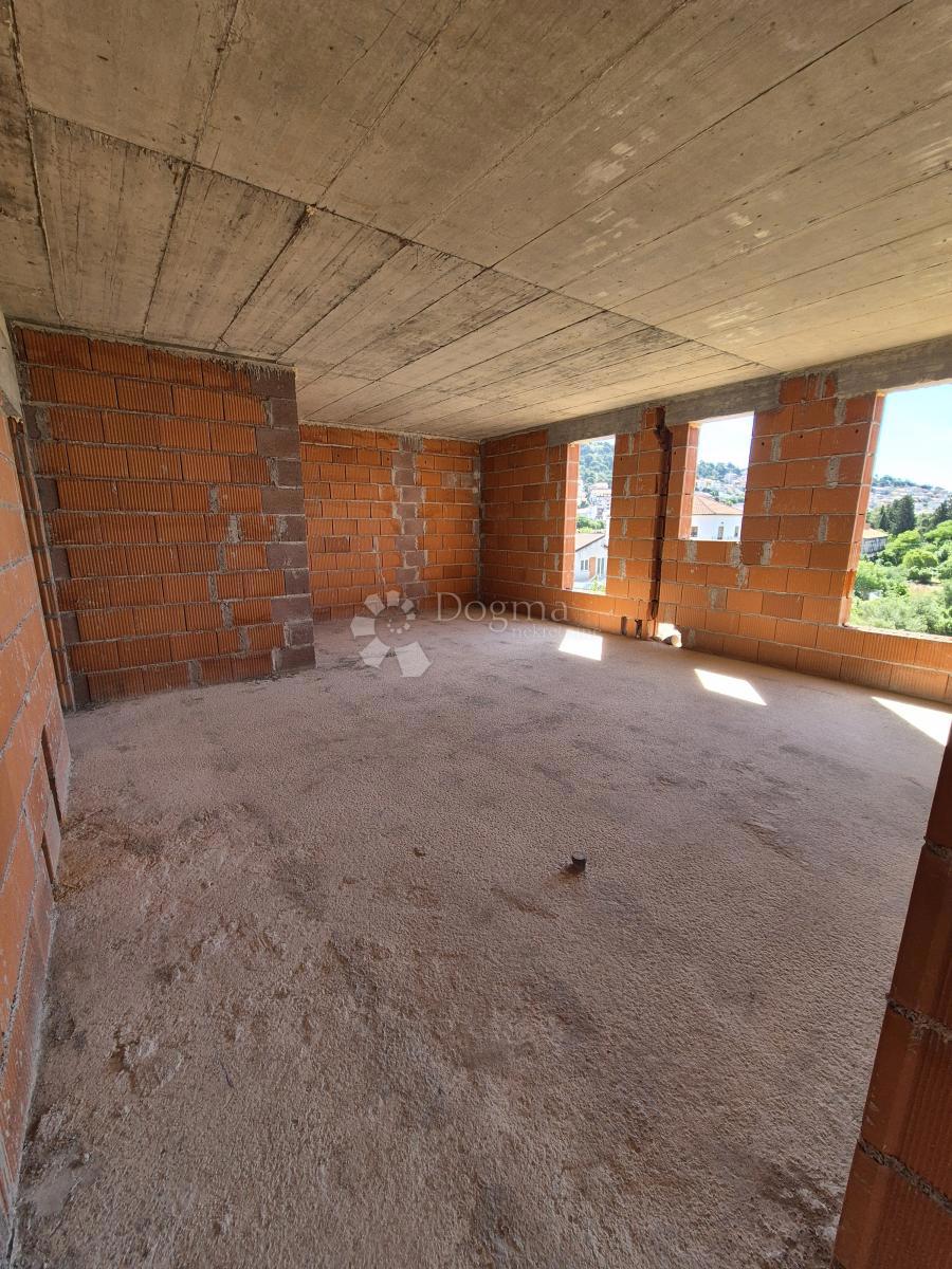 Allogio Crnica, Šibenik, 62m2