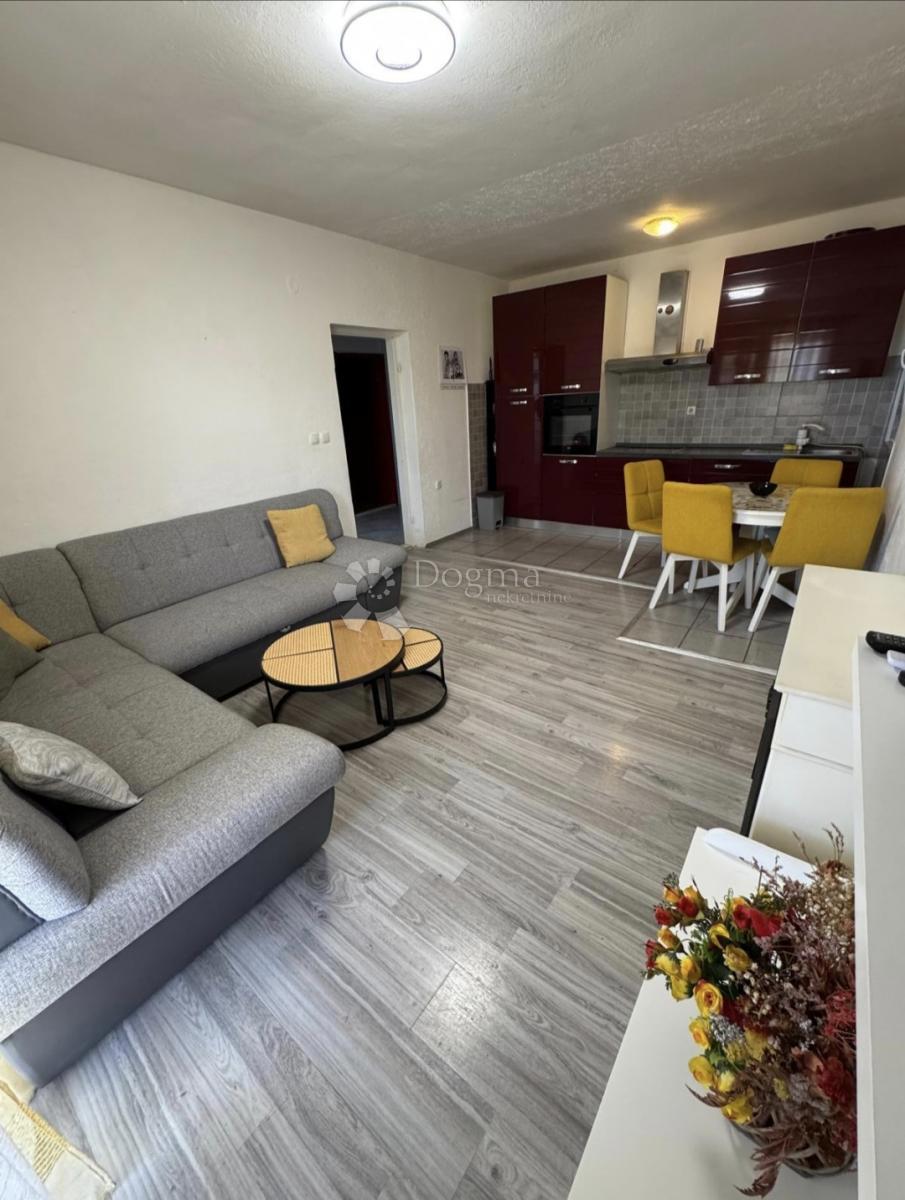 Casa Kaštel Štafilić, Kaštela, 309,46m2