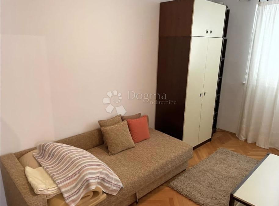 Allogio Baldekin, Šibenik, 96m2