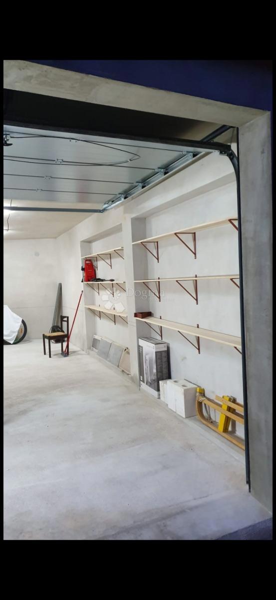 Allogio Baldekin, Šibenik, 96m2