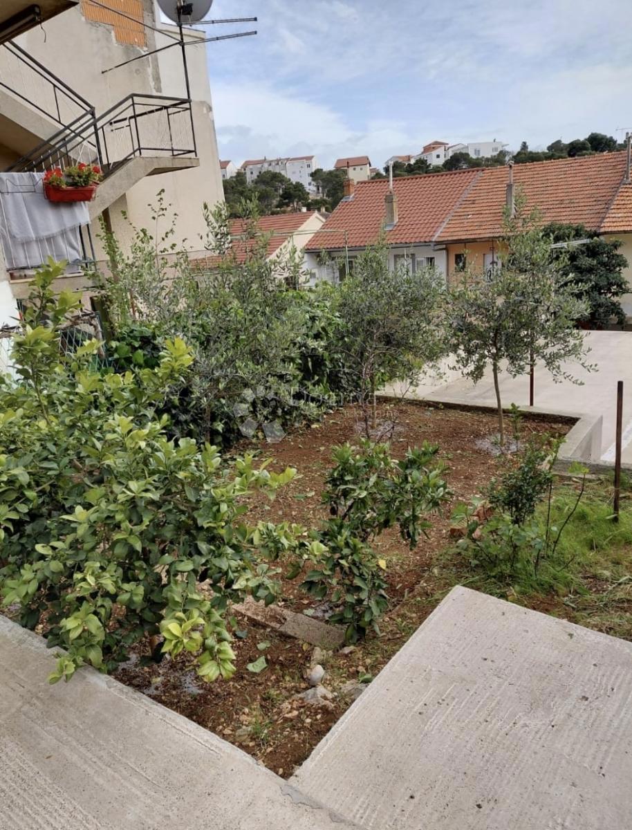 Allogio Baldekin, Šibenik, 96m2