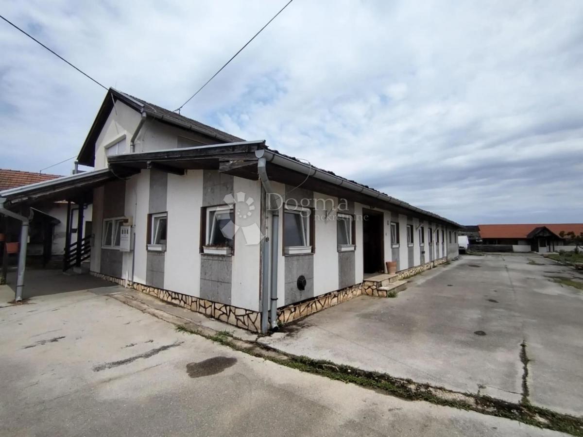 Casa Budančevica, Kloštar Podravski, 1.026m2