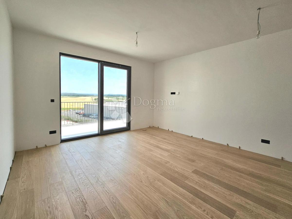 Nuova costruzione, 2 camere da letto, 2 bagni, 2 posti auto, ascensore