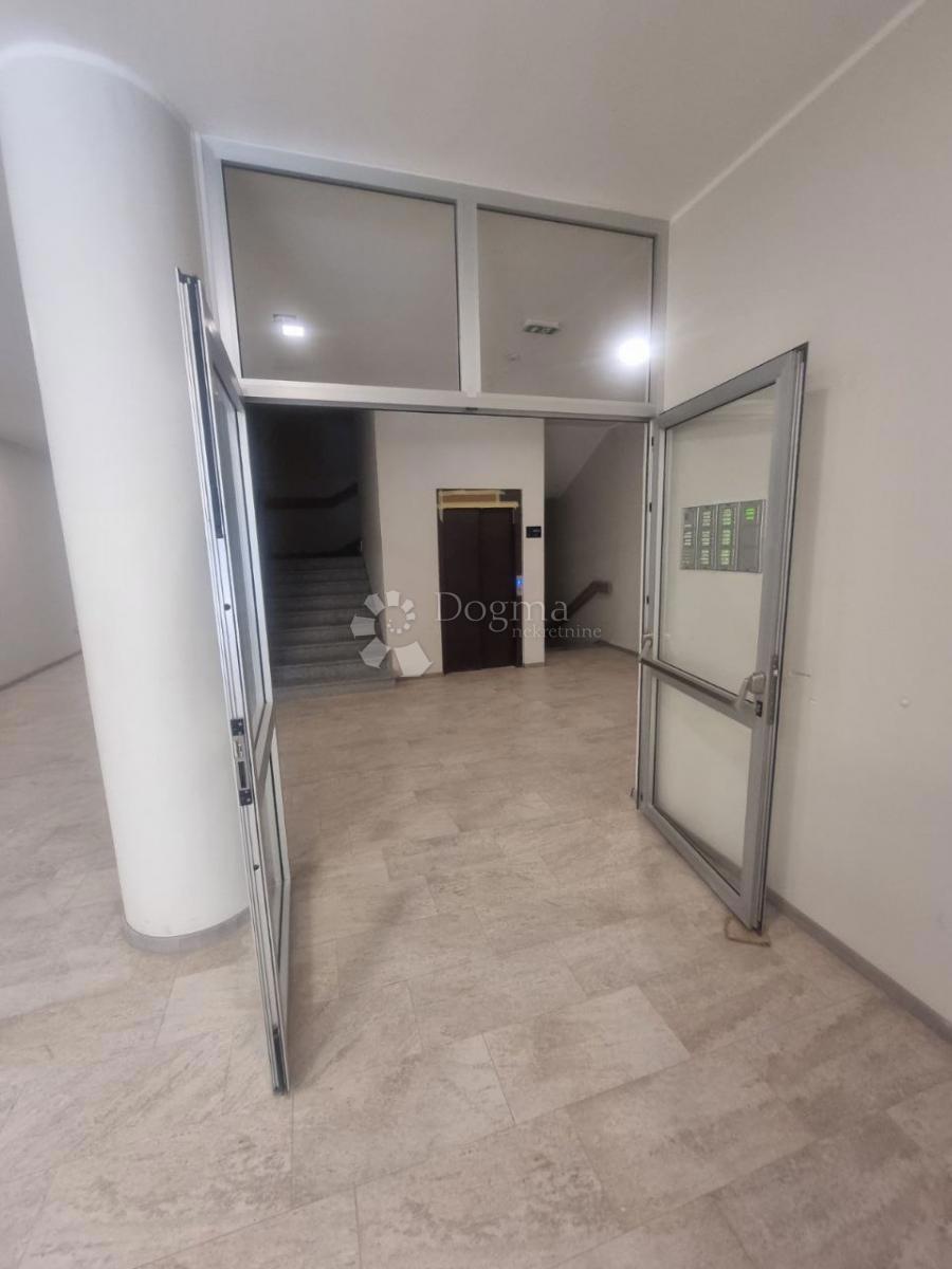 Allogio Monte Zaro, Pula, 78m2