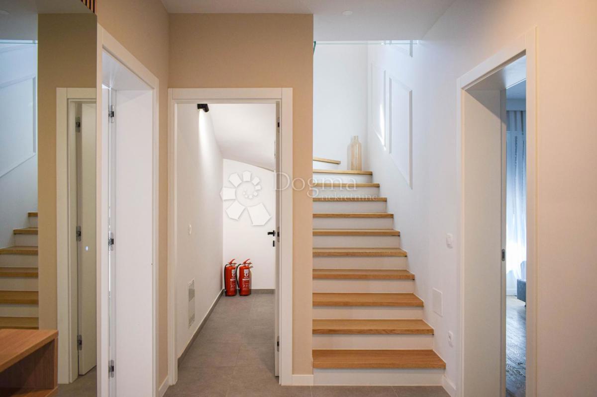 Allogio Tar, Tar-Vabriga, 158m2