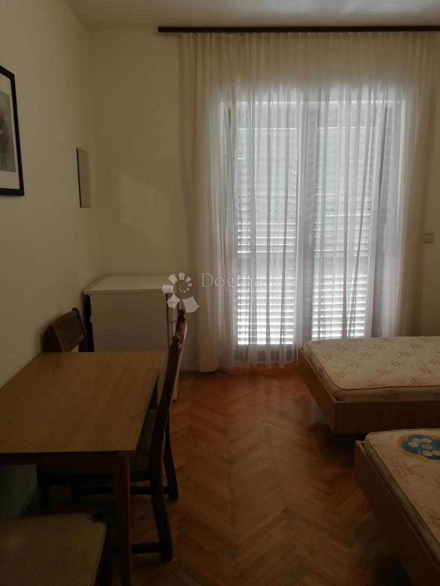 Albergo Sukošan, 2.211m2