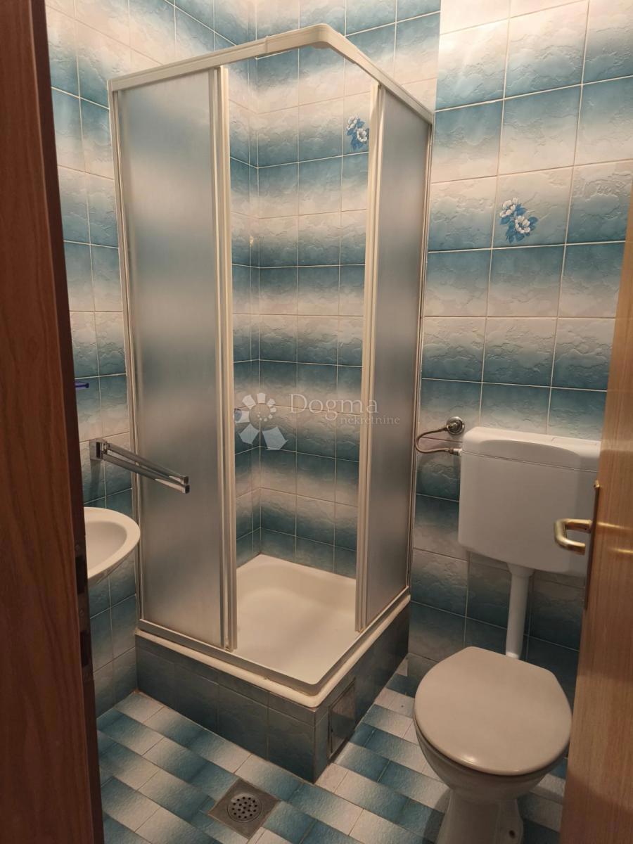 Albergo Sukošan, 2.211m2