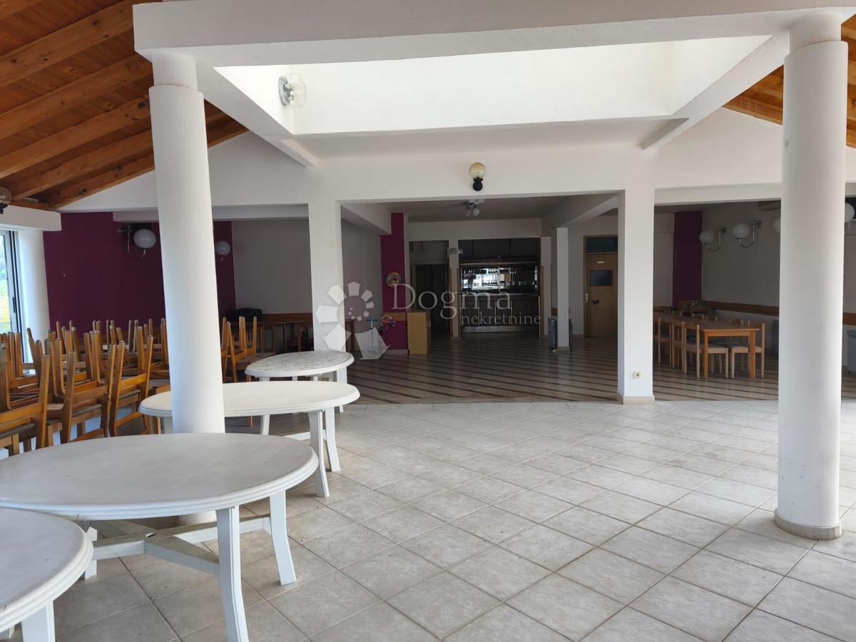 Albergo Sukošan, 2.211m2