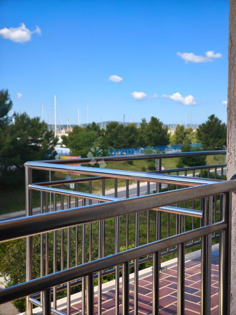 Albergo Sukošan, 2.211m2