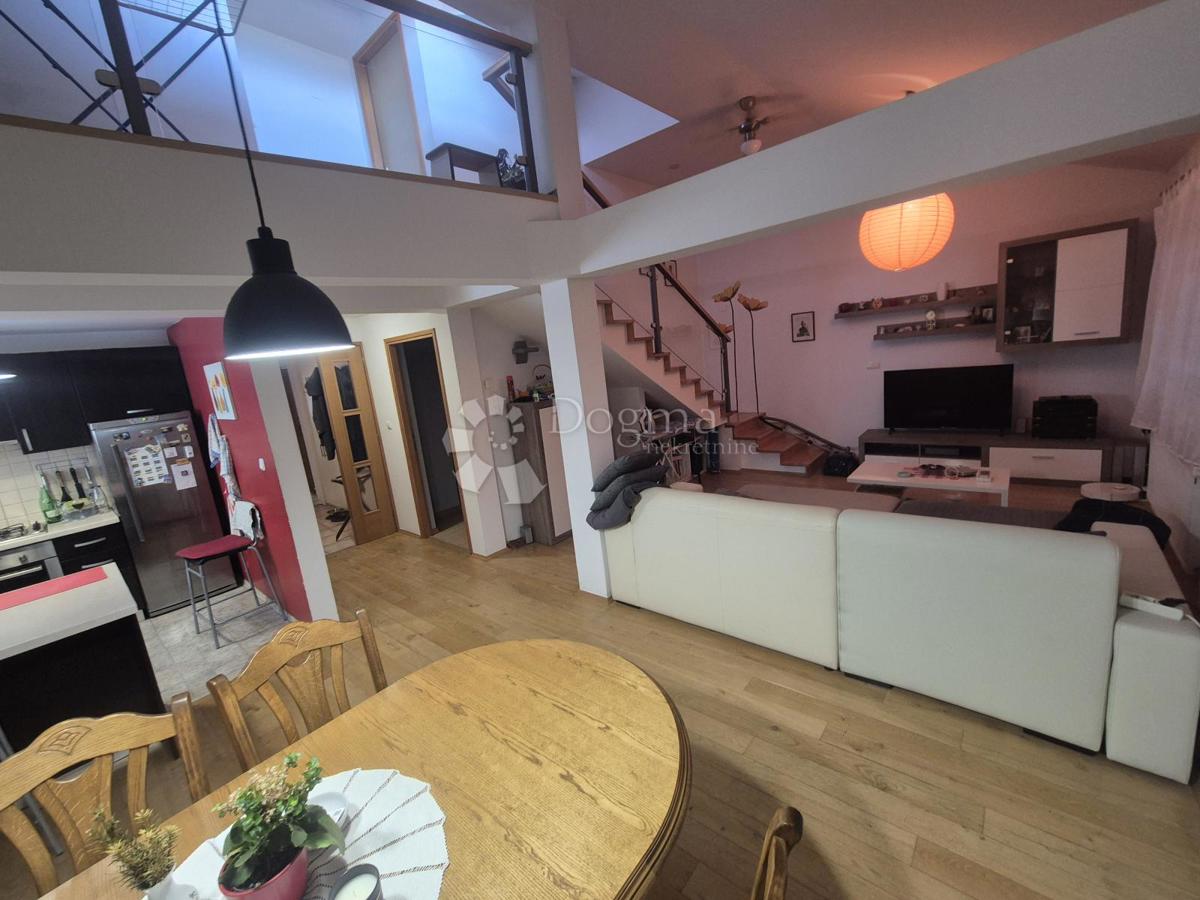 Casa Pavlovec Zabočki, Zabok, 330m2