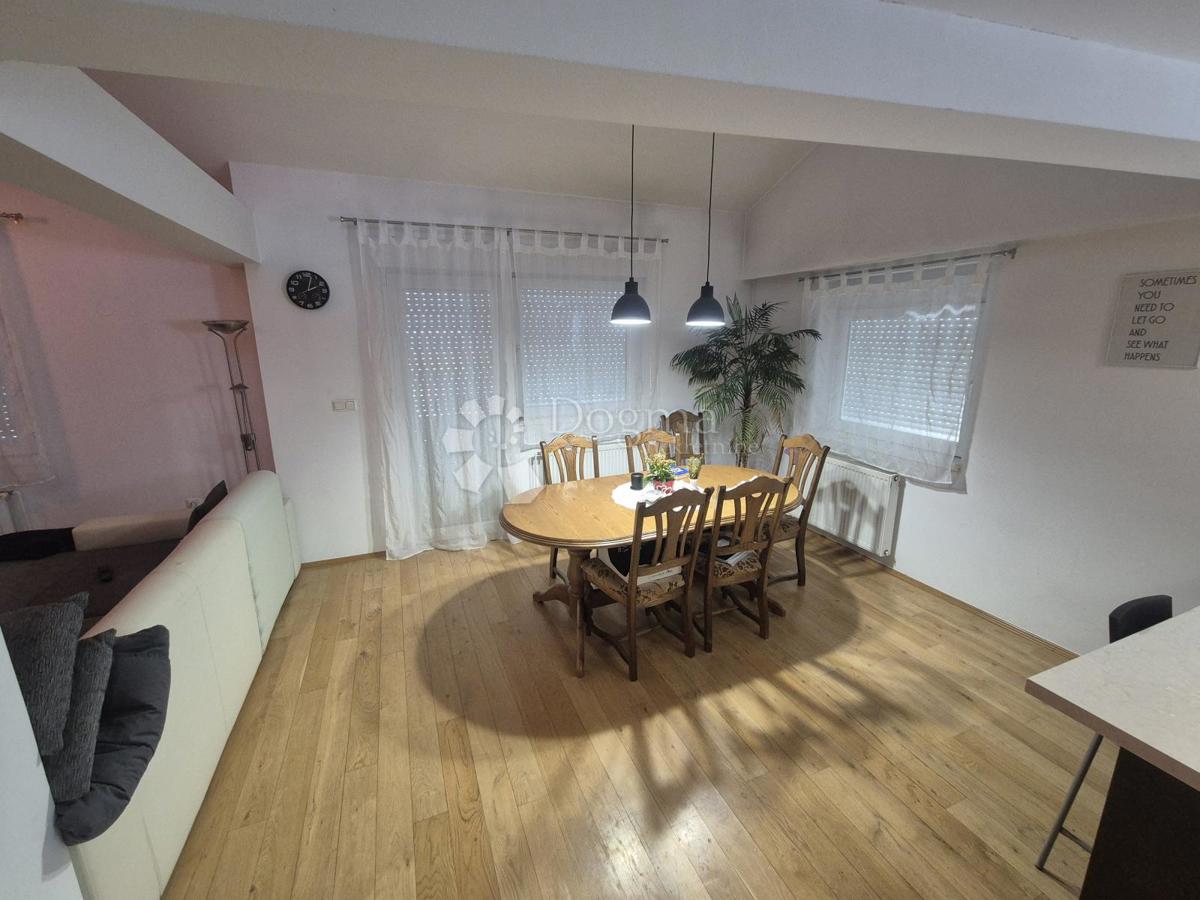 Casa Pavlovec Zabočki, Zabok, 330m2