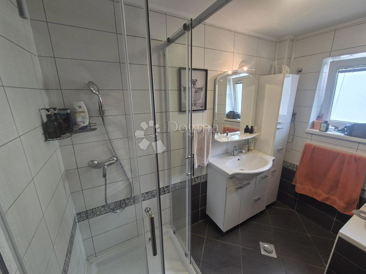 Casa Pavlovec Zabočki, Zabok, 330m2