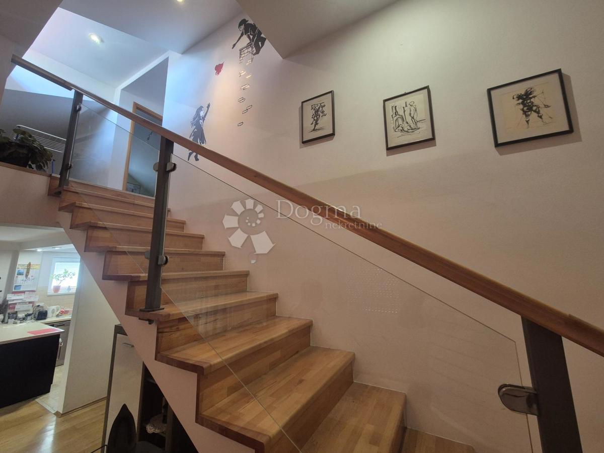 Casa Pavlovec Zabočki, Zabok, 330m2