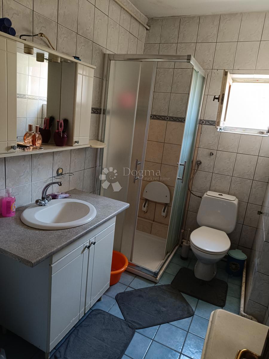 Casa Retfala, Osijek, 477m2