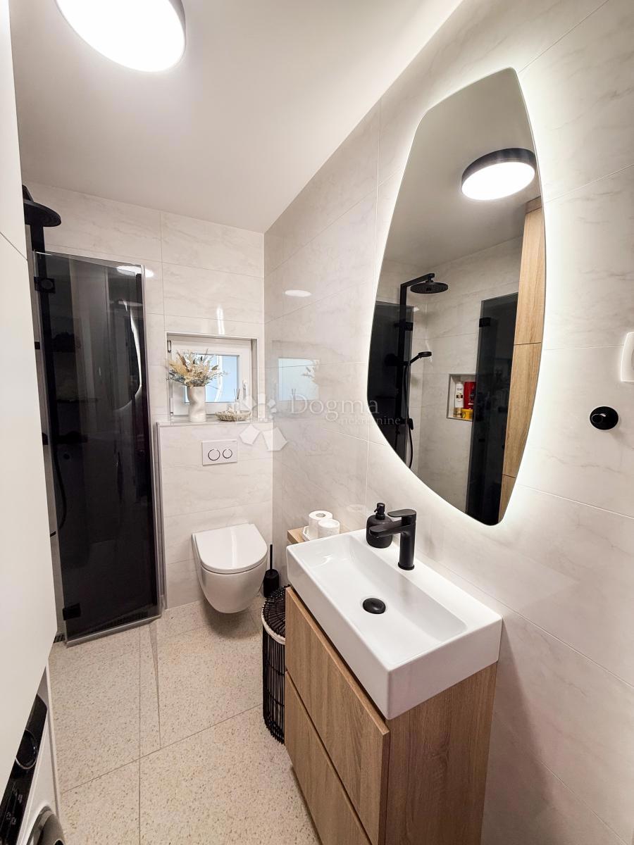 MEDOLINO - Appartamento smart home con terrazza e cortile!