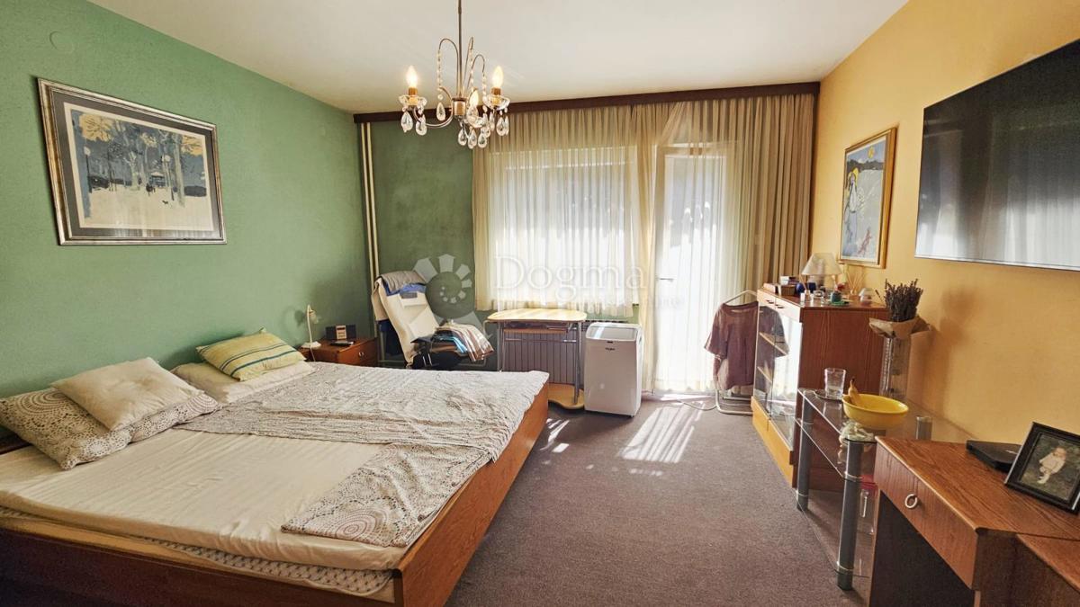 Casa Kraljevec, Gornji Grad - Medveščak, 160m2