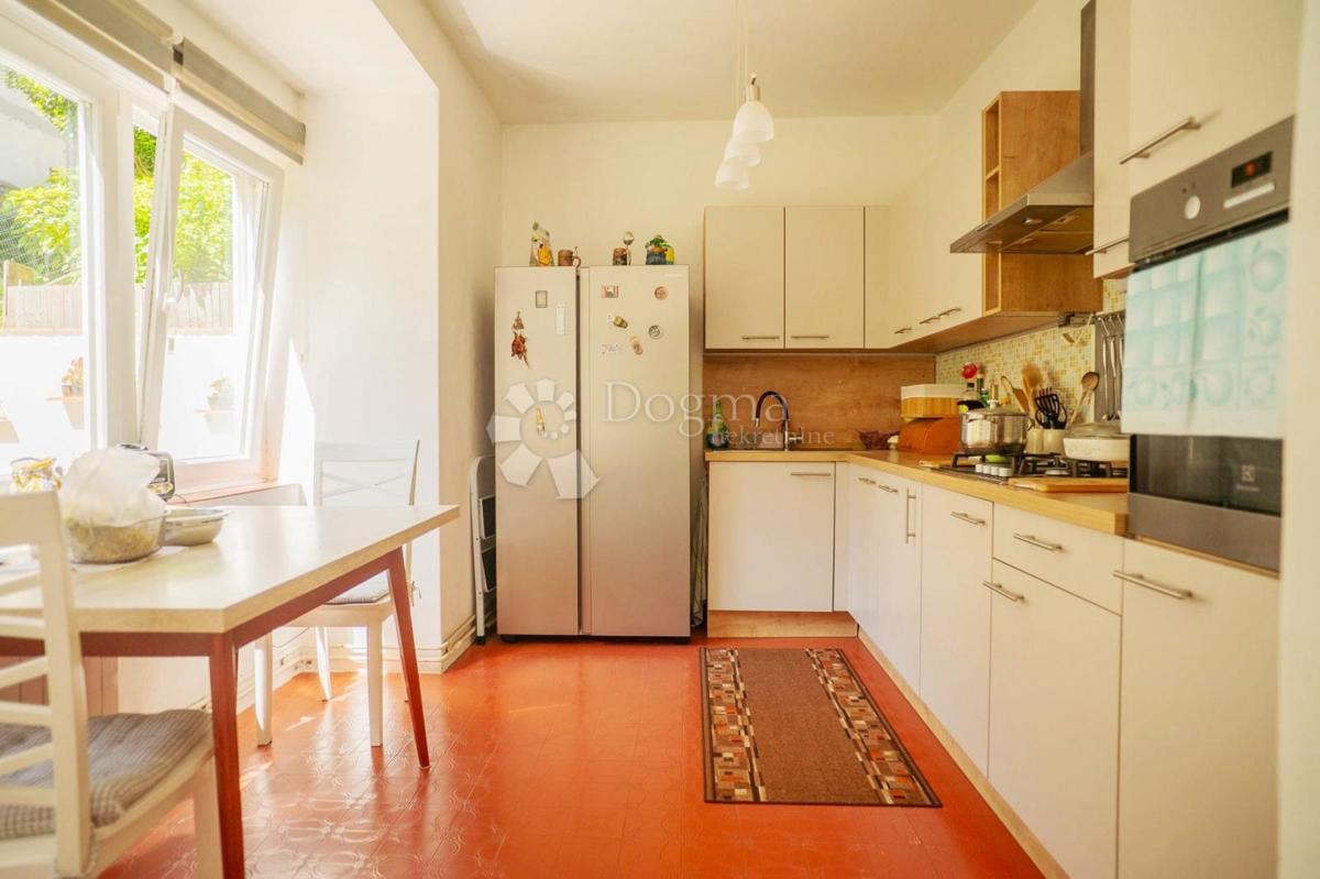 Casa Kraljevec, Gornji Grad - Medveščak, 160m2