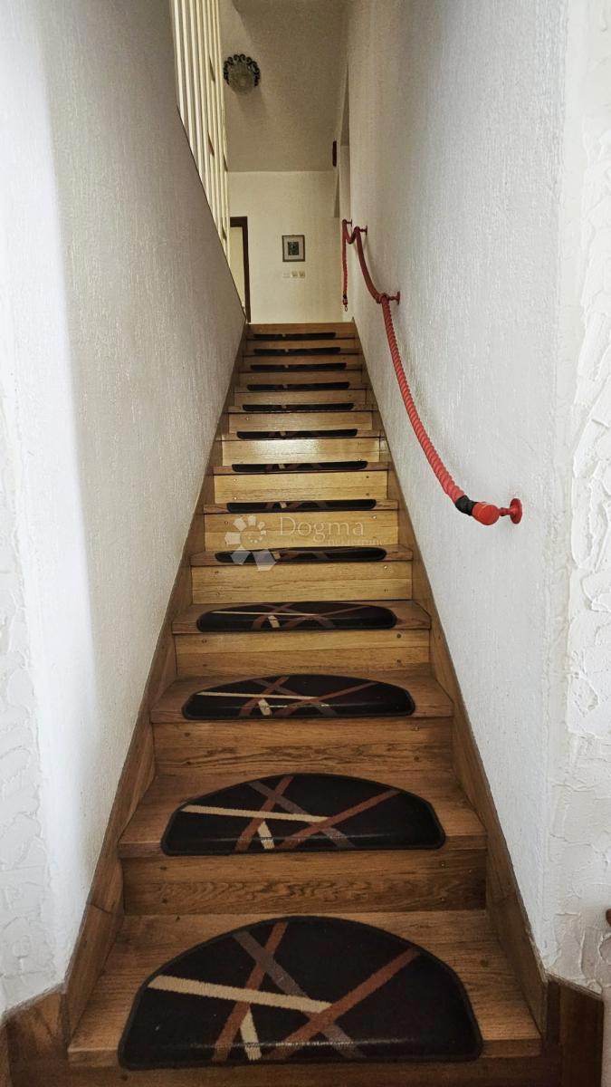 Casa Kraljevec, Gornji Grad - Medveščak, 160m2