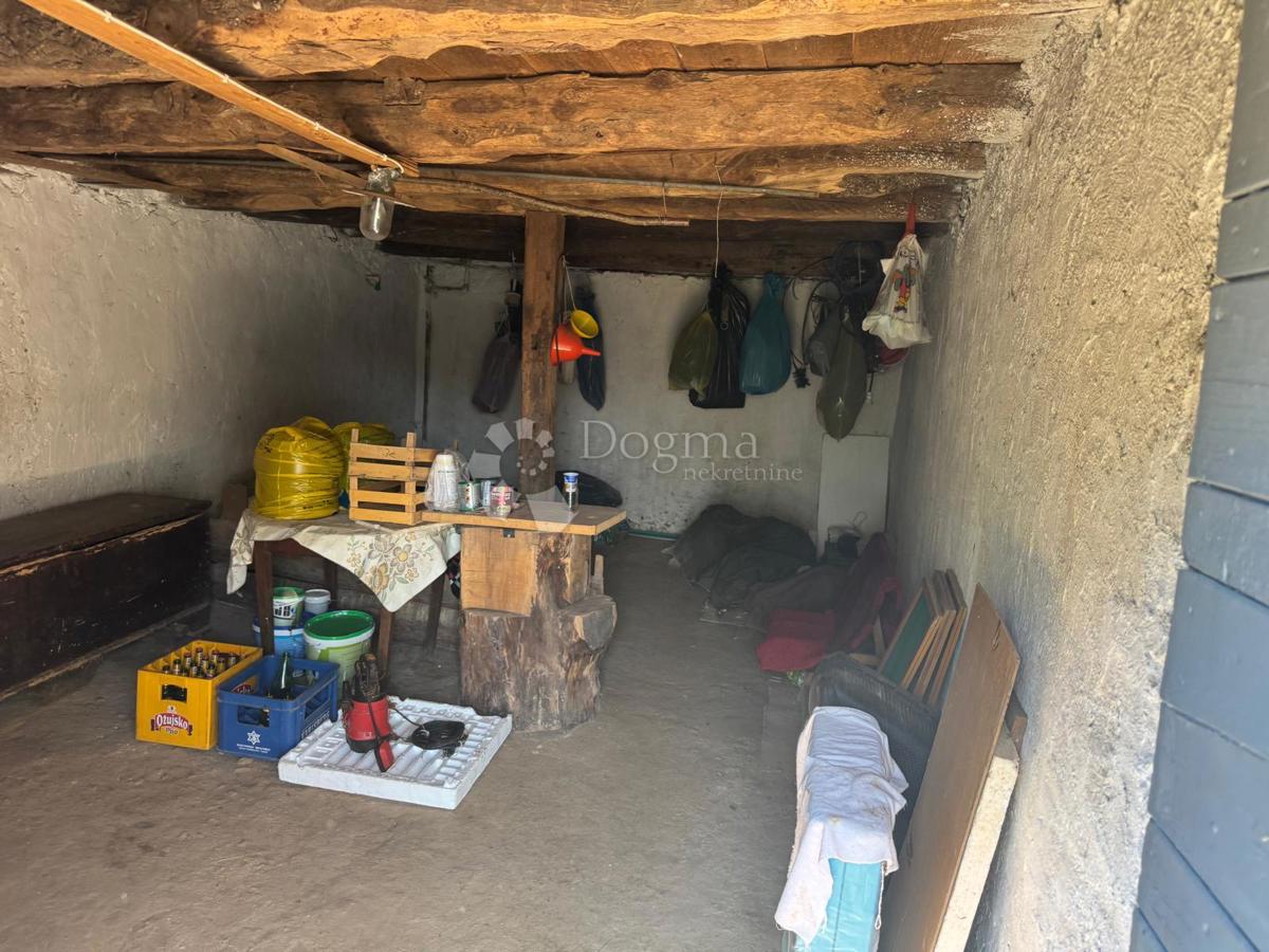 Casa Konjsko Brdo, Perušić, 90m2