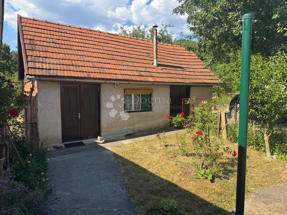 Casa Konjsko Brdo, Perušić, 90m2